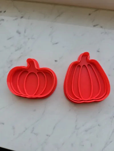 Pumpkin Cookie Cutter + Stamp Set – Thanksgiving Baking Essential